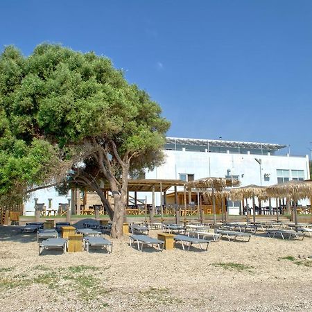 Epipleon Luxury Suites -106- Δωμάτιο 40Τμ Με Βεράντα 45Τμ Μπροστά Στην Θάλασσα Nafpaktos Exteriör bild