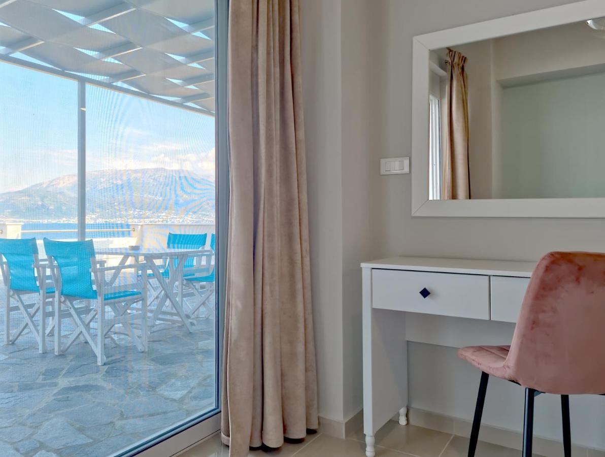 Epipleon Luxury Suites -106- Δωμάτιο 40Τμ Με Βεράντα 45Τμ Μπροστά Στην Θάλασσα Nafpaktos Exteriör bild