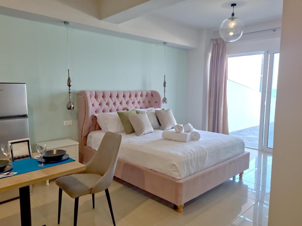 Epipleon Luxury Suites -106- Δωμάτιο 40Τμ Με Βεράντα 45Τμ Μπροστά Στην Θάλασσα Nafpaktos Exteriör bild